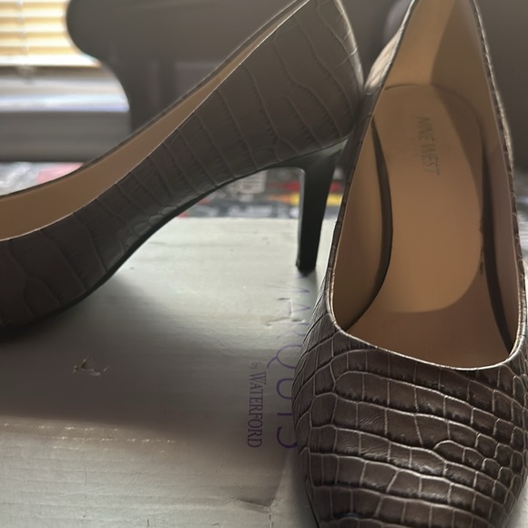 Nine W. pointed snake heels - Picture 4 of 6